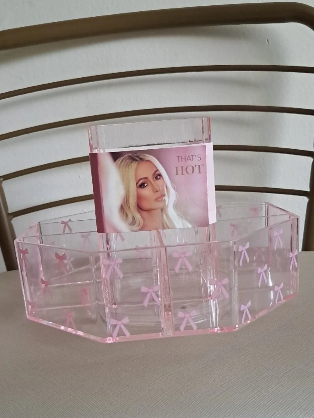 Paris Hilton clear rotating